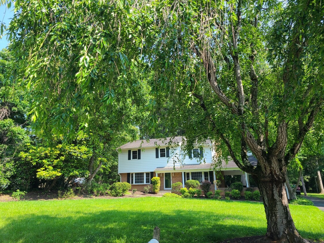 Primary Photo - 10617 Good Spring Ave