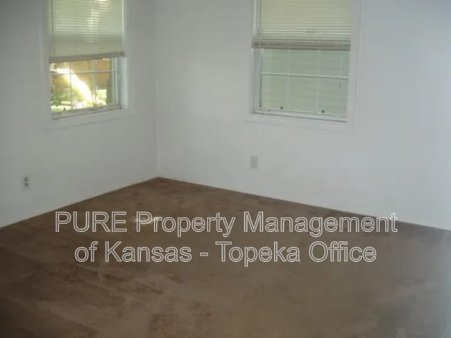 Building Photo - 2412 SW Seabrook Ave