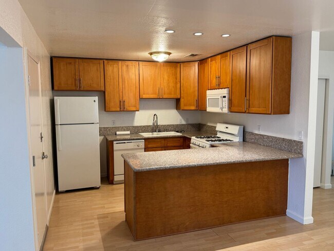 Foto del edificio - Harrison St Duplex