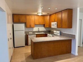 Building Photo - 5302 Harrison St