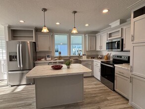 Building Photo - 246 Bimini Cay Cir