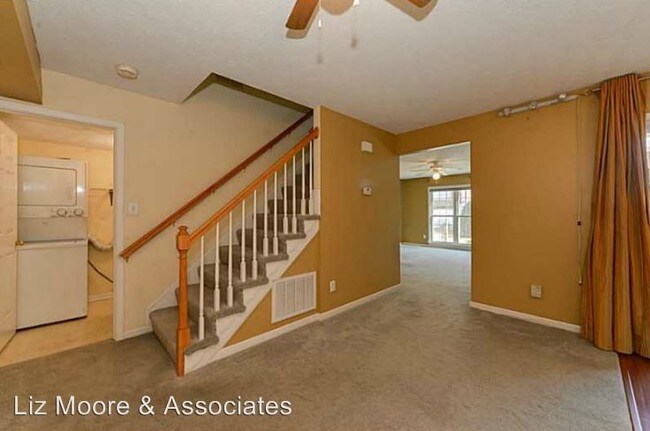 Building Photo - 102 Chippenham Dr