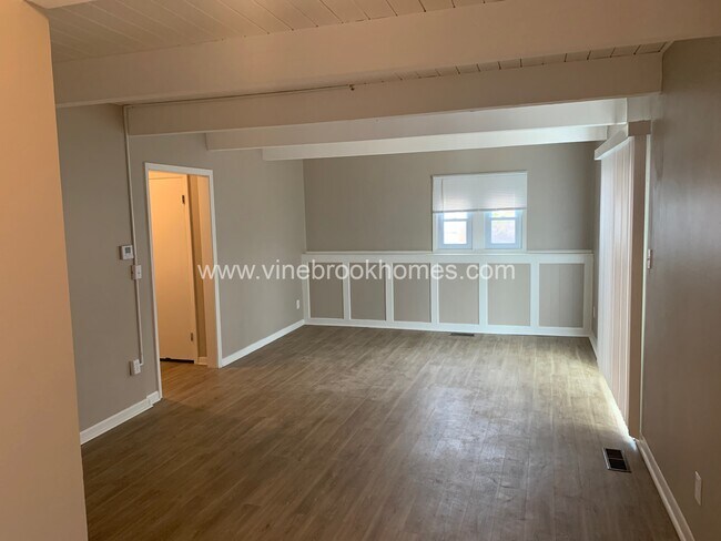 Foto del edificio - 12301 E 46th Terrace S