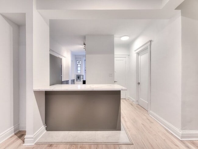 Building Photo - Redfern Apartments