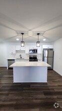 Building Photo - 865-851 Arthur Dr