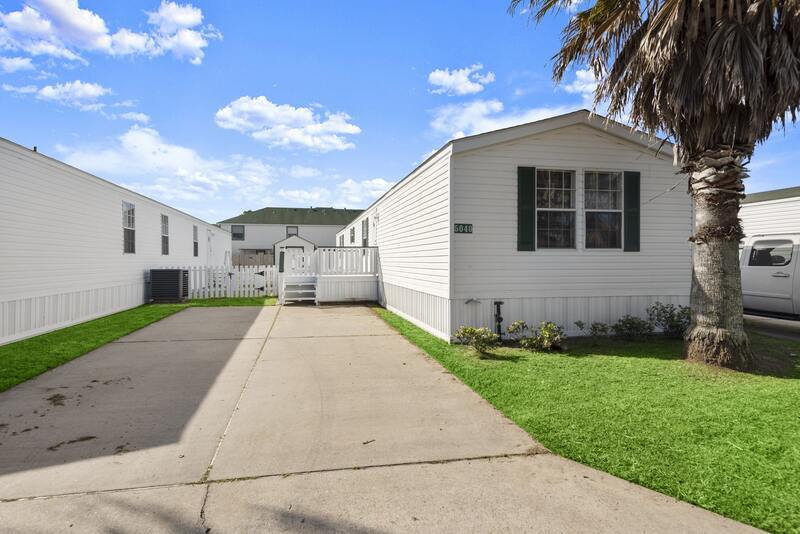 Photo - 5040 St Kitts Calle