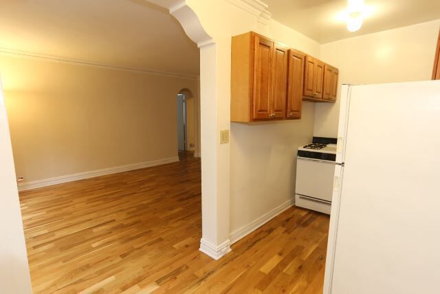 Foto del edificio - 430 W Roscoe St