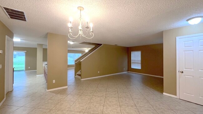 Foto del edificio - 831 Horseshoe Falls Dr