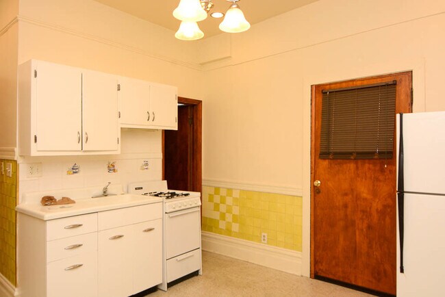Foto del edificio - 2825 W Shakespeare Ave