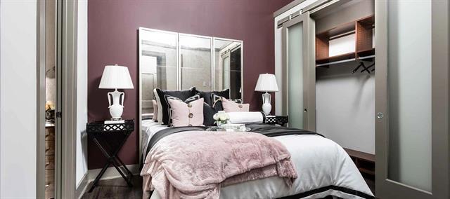 Foto del edificio - 8110 Park Ln