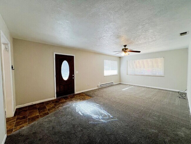 Foto del edificio - Charming West Side Upper-Level Duplex for ...