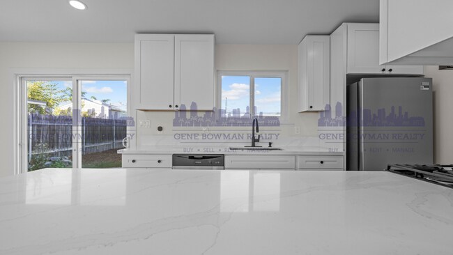 Foto del edificio - 4854 Barstow St