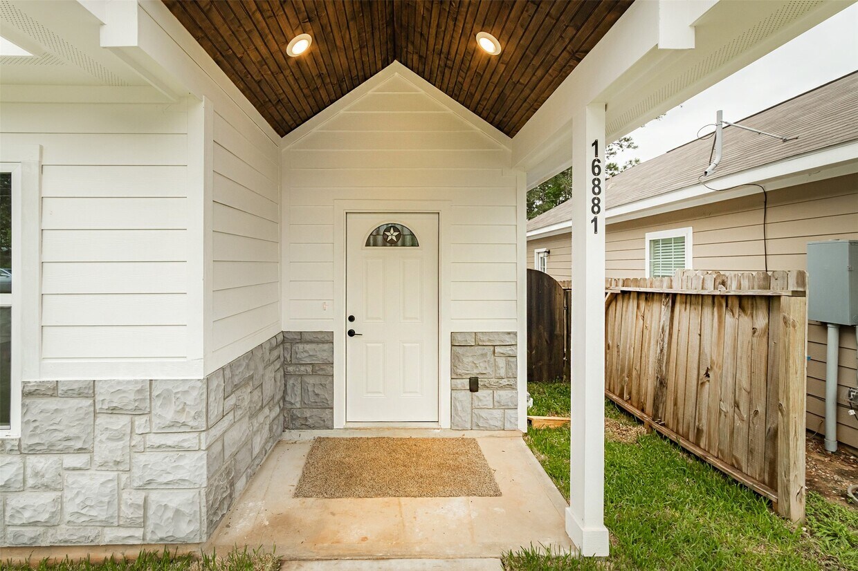 Foto principal - 16881 Glenheath St