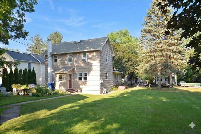 Building Photo - 27 Boughton Ave