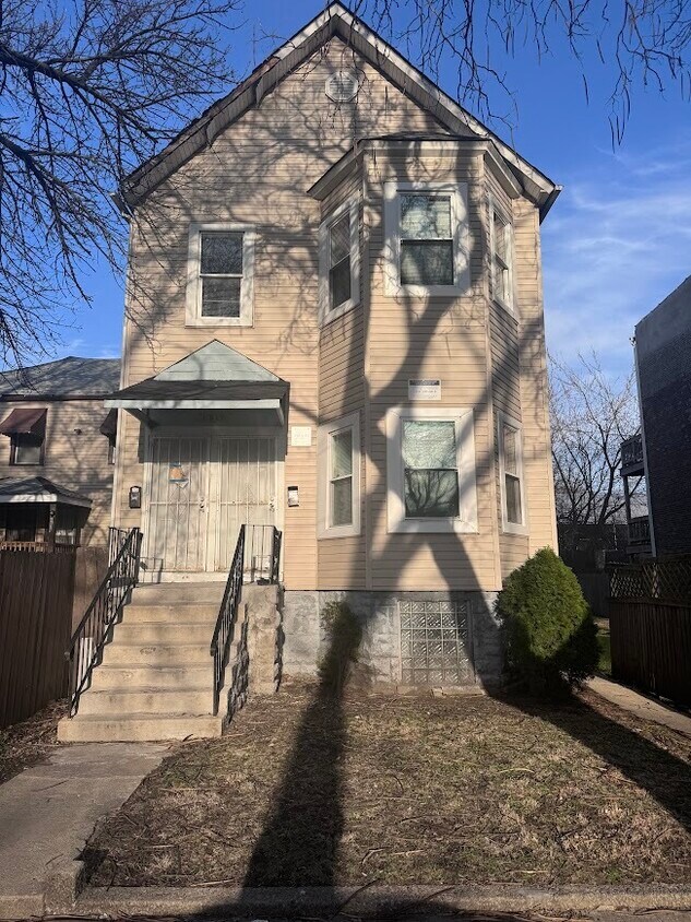 Primary Photo - 6819 S Evans Ave