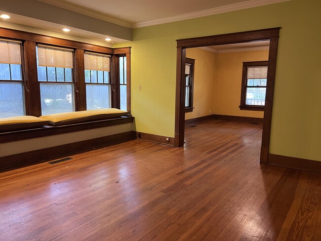 Building Photo - 277 S Hill Ave