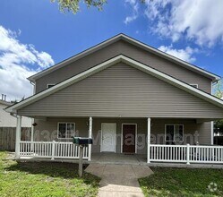 Building Photo - 3101 Holdrege St