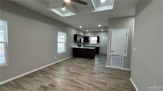 Building Photo - 17 N 43rd St