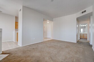 Building Photo - 1050 E Cactus Ave Building Photo - 1050 E Cactus Ave