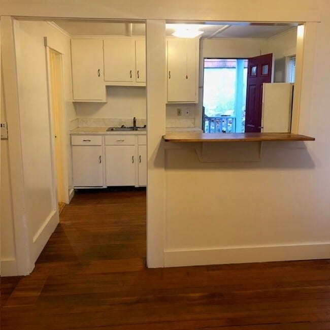 Cozy 1BR/1BA Available December! - Cozy 1BR/1BA Available December! Apartment