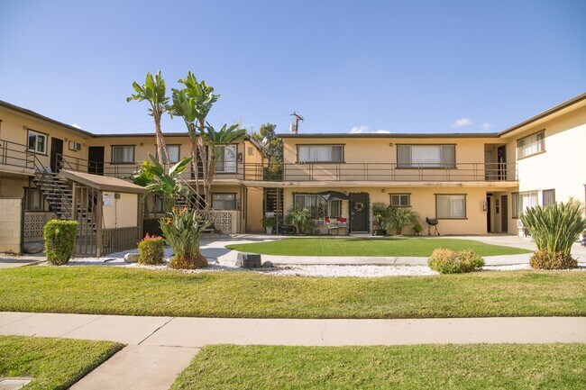 Foto del edificio - Covina Stewart Apts