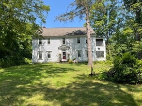 Building Photo - 52 Elmwood St