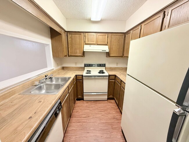 Building Photo - 10135 Vixen Pl