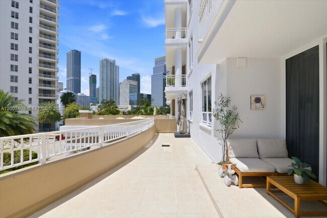 Building Photo - 801 Brickell Key Blvd