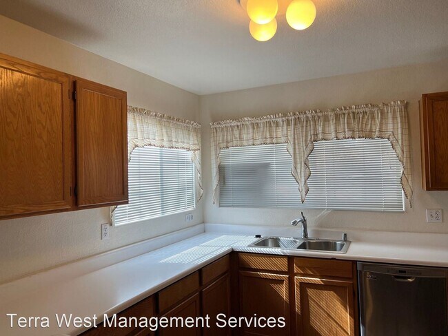 Building Photo - 3 br, 2 bath House - 3951 James Paul Ave.