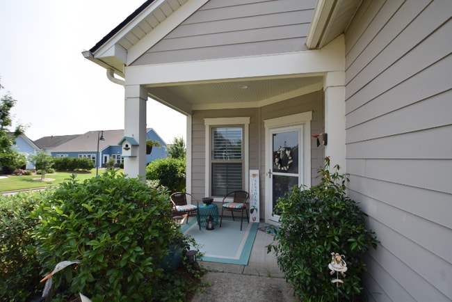 Building Photo - 409 Deveraux Dr