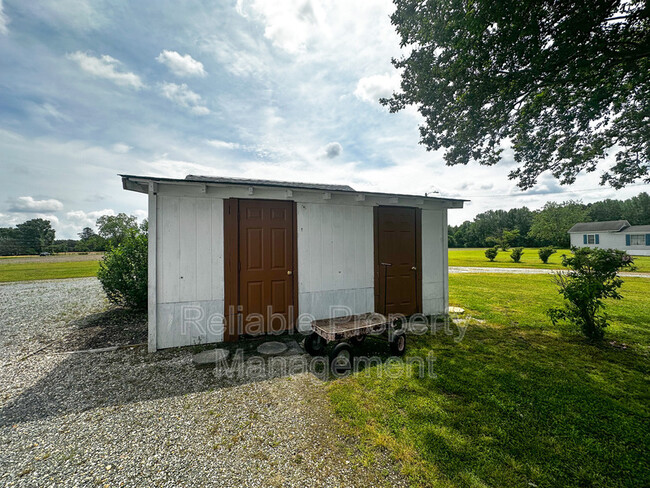 Building Photo - 3158 US 70 Business East