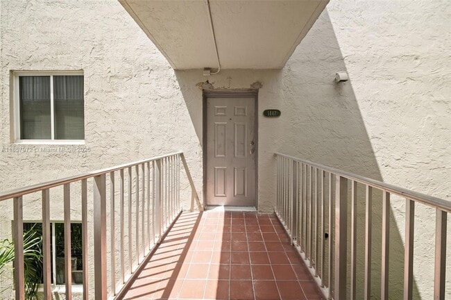 Building Photo - 10090 NW 80th Ct