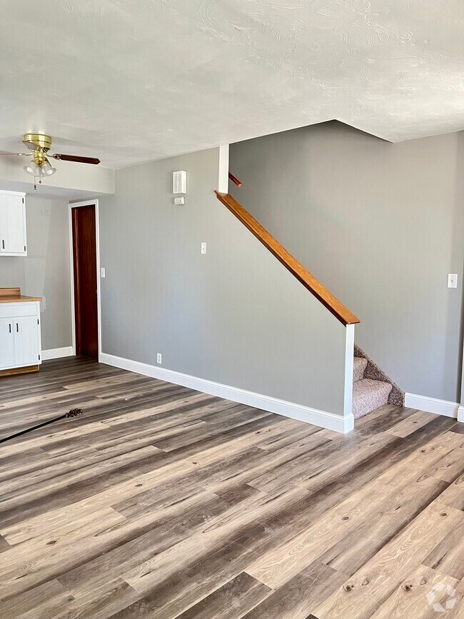 Irvingdale Student Apartments for Rent Lincoln, NE 4 Rentals