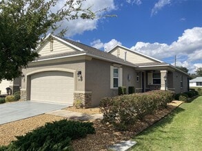 Building Photo - 9839 SW 99th Loop