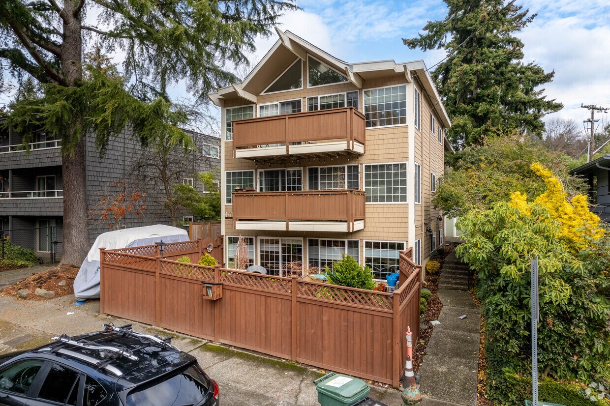 Exterior - 4728 40th Ave NE