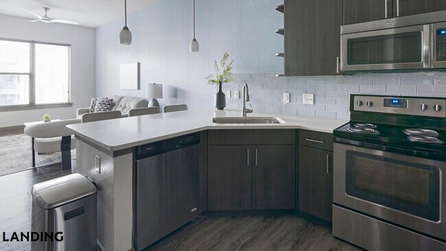 Foto del edificio - 14805 Grisby Rd