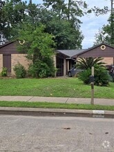 Building Photo - 18930 Pine Trace Ct