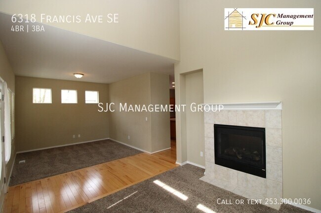 Building Photo - Four-bedroom home in Lakeland Hills for rent