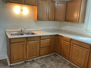 Building Photo - 5239 N 38th St
