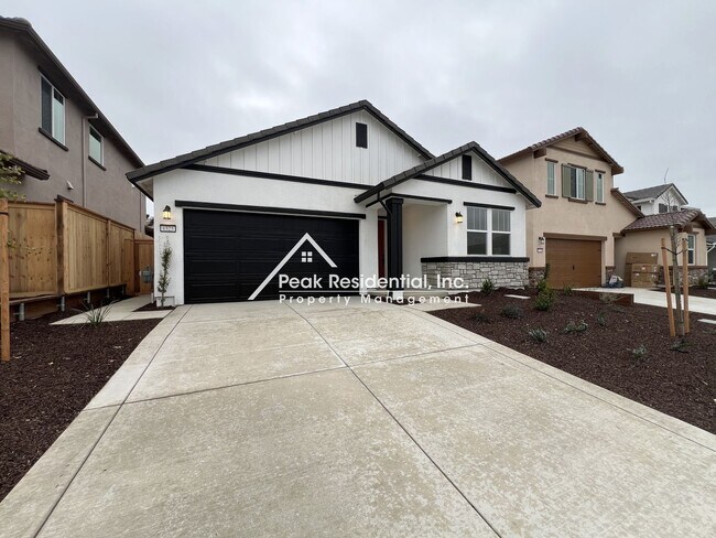 Building Photo - Brand New Rancho Cordova 3bd/2ba Home with...