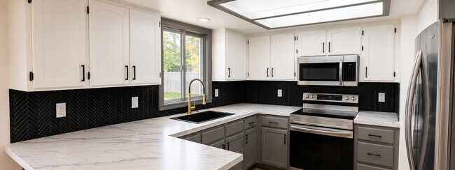 Foto del edificio - 7808 W Elm Brook St