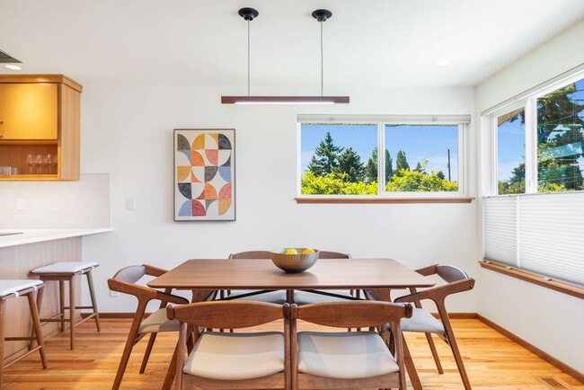 Foto del edificio - 9740 2nd Ave NW
