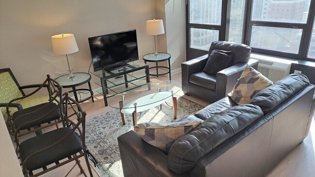 Building Photo - 30 E Huron St