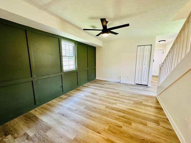 Foto del edificio - 1236 S Preston St