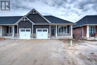Building Photo - 110 Livingston Dr