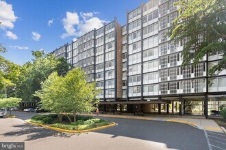 Building Photo - 1311 Delaware Ave SW