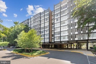 Building Photo - 1311 Delaware Ave SW