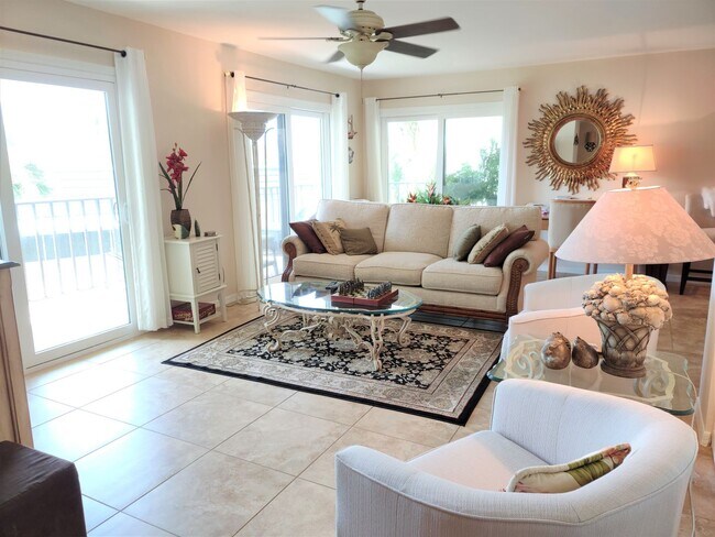 Foto del edificio - Seasonal Short-Term Condo located on Venic...