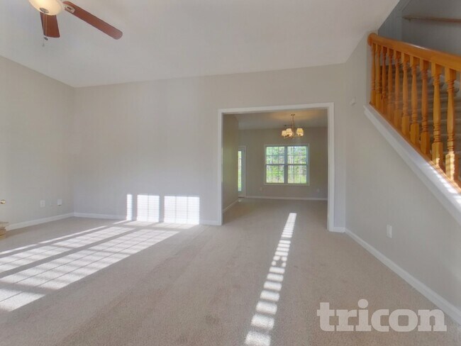 Foto del edificio - 2054 Laird Rd