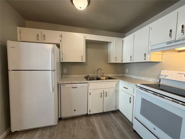 Foto del edificio - 4330 SW 74th Terrace